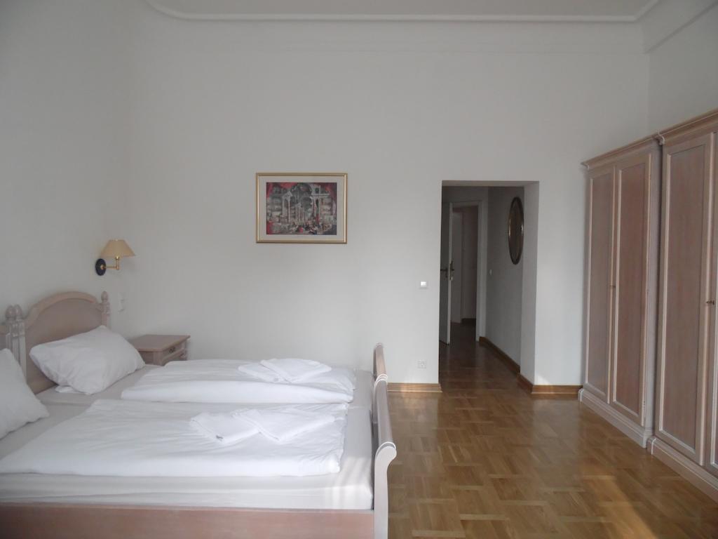 Augustenhof Bad Elster Chambre photo